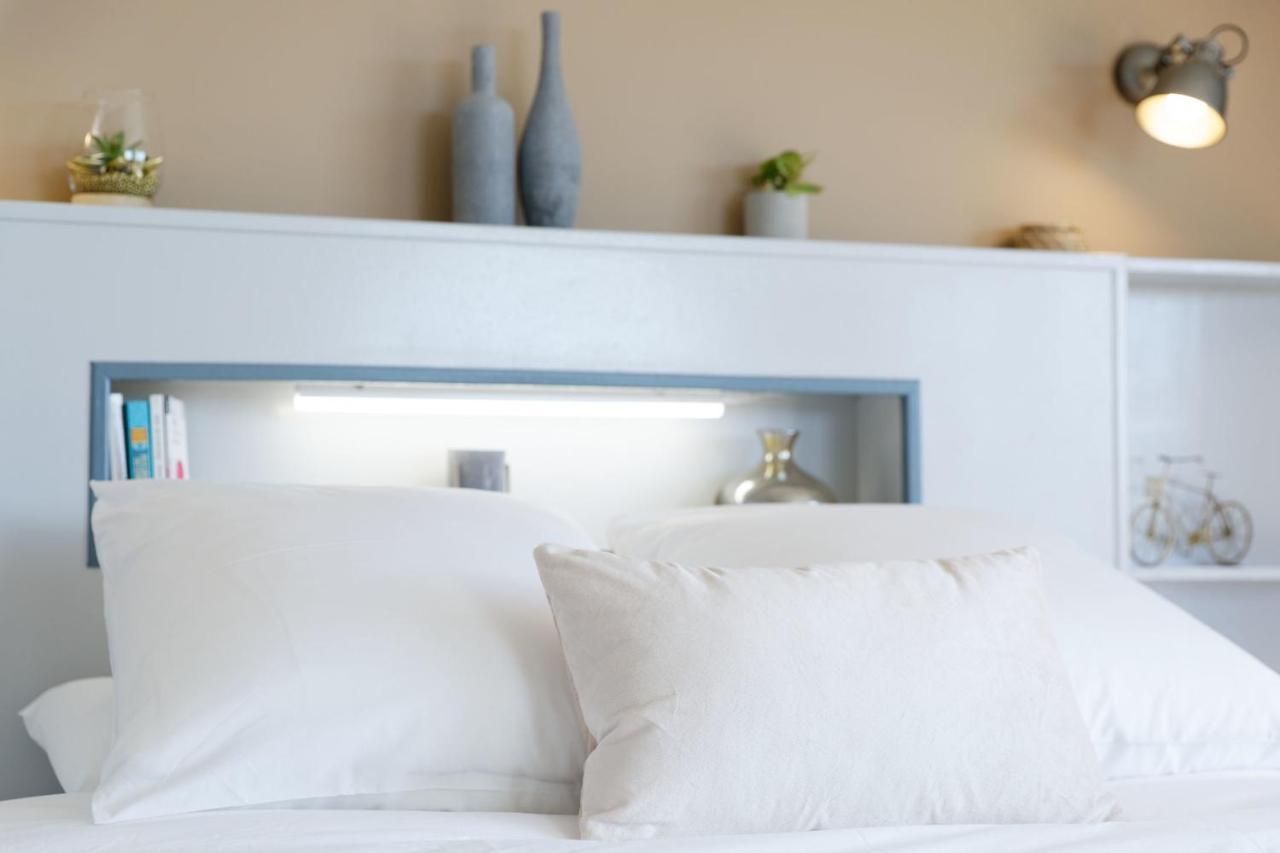 Chambre D'Hotes De Charme A La Maison Bleue Savignac-Mona Kültér fotó